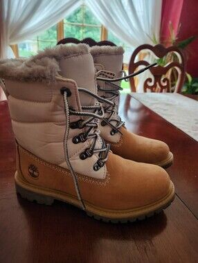 Timberland Women's Tan and Cream Lace-Up Waterproof Winter Boots